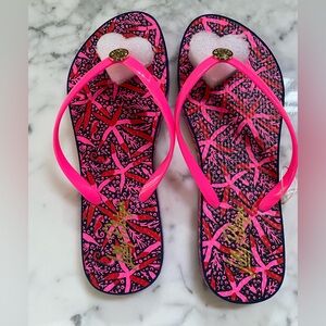 Lilly Pulitzer Passion Fruit Pink Pool Flip Flops  size 9/10